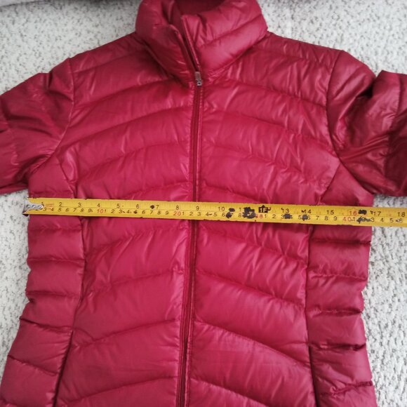 "BLINK" by Danier Leather red puffer jacket, 2XS - Picture 8 of 8